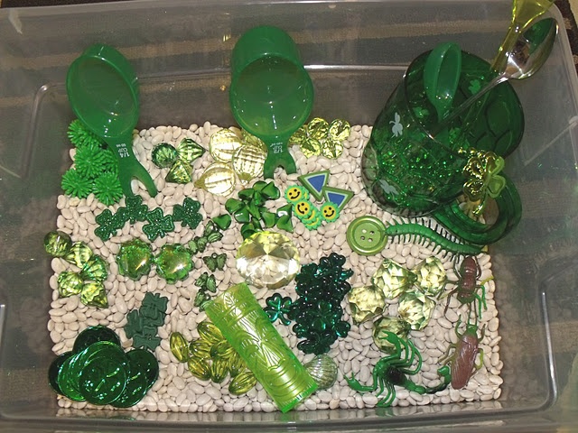 St. Patrick's Day sensory tub for toddlers.