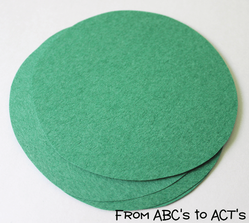 Cut circles out of your green construction paper for your leprechaun hat matching game.