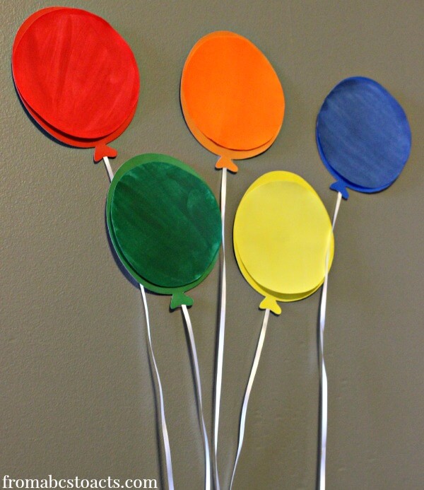 preschool circus theme activities - balloon color matching