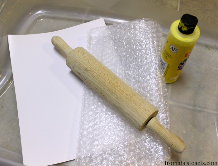 painting with bubble wrap - fun crafts for kids