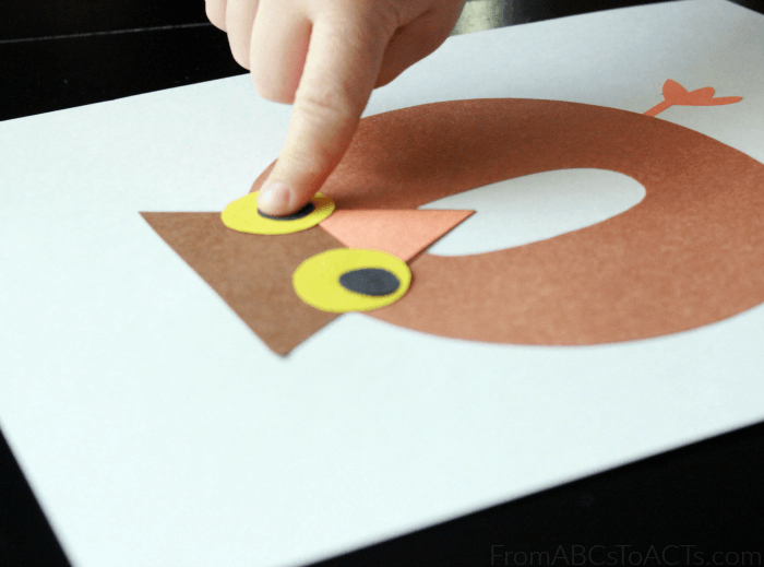 Construction Paper Crafts for Kids - Lowercase Letter O Owl